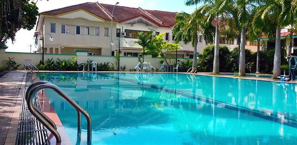 Malacca Collection O Hotel Super Cowboy מראה חיצוני תמונה