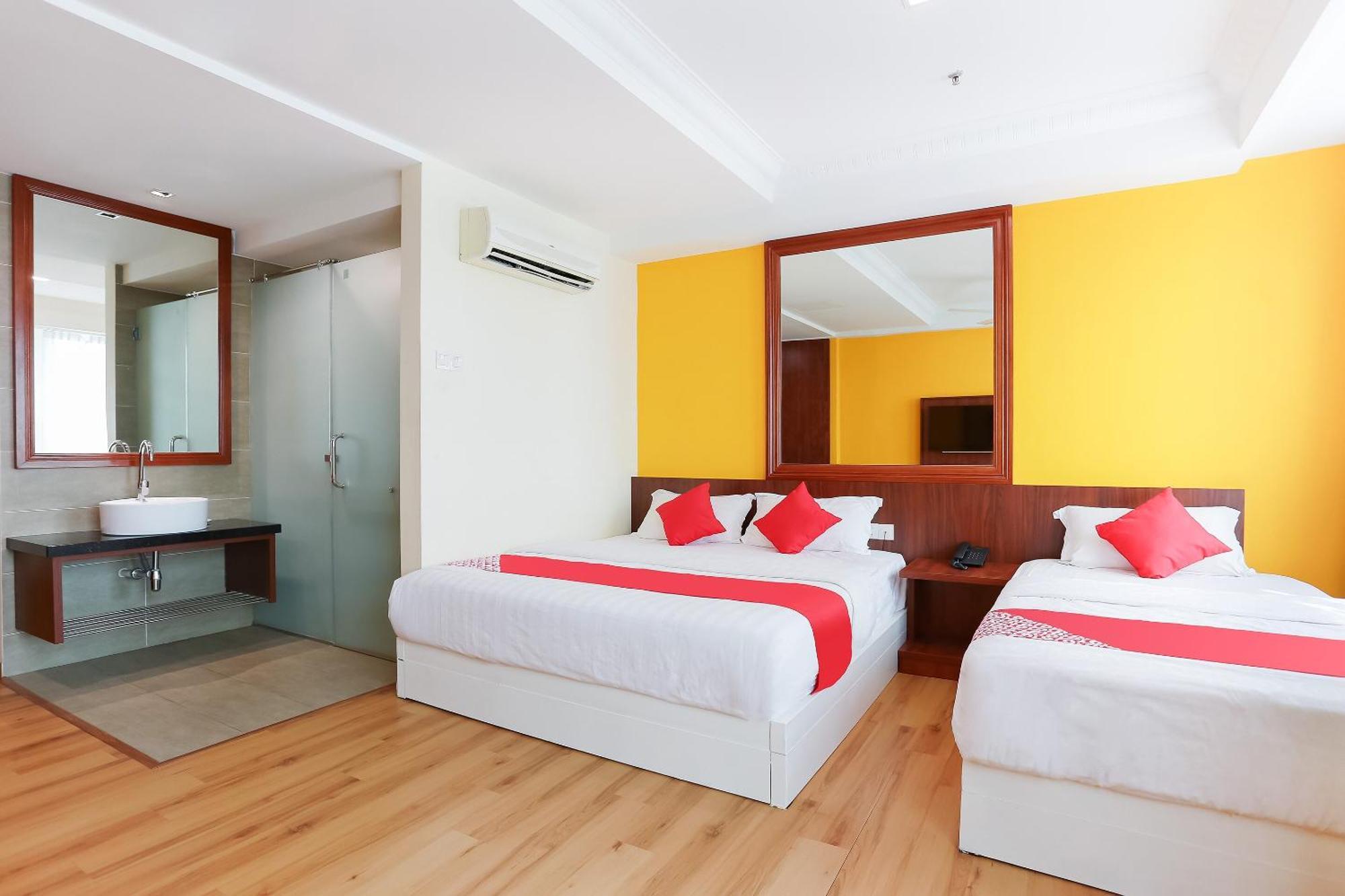 Malacca Collection O Hotel Super Cowboy מראה חיצוני תמונה