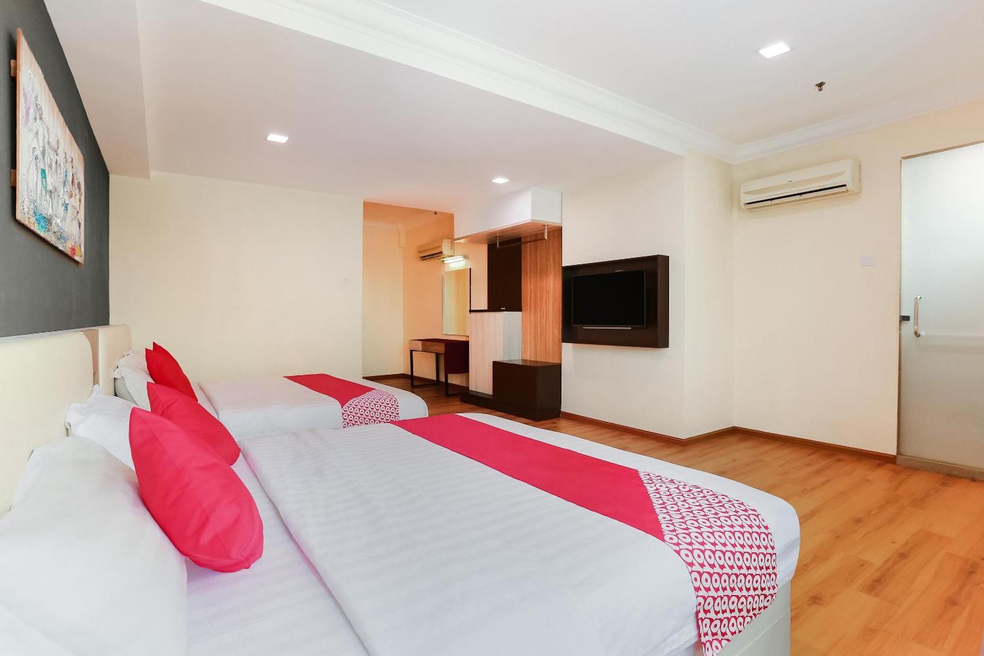 Malacca Collection O Hotel Super Cowboy מראה חיצוני תמונה