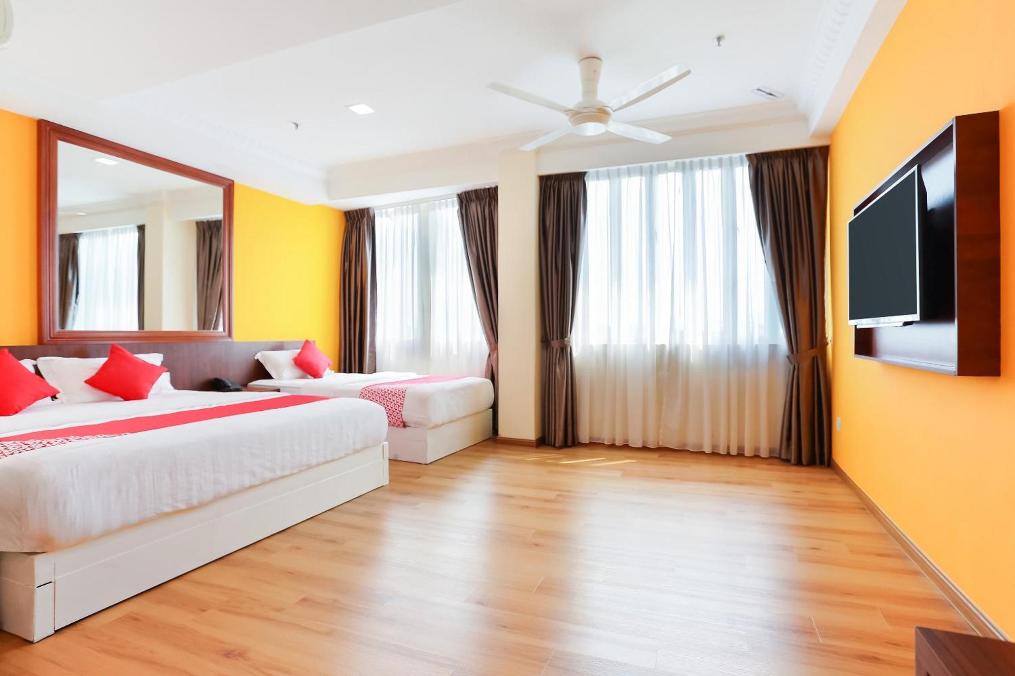 Malacca Collection O Hotel Super Cowboy מראה חיצוני תמונה