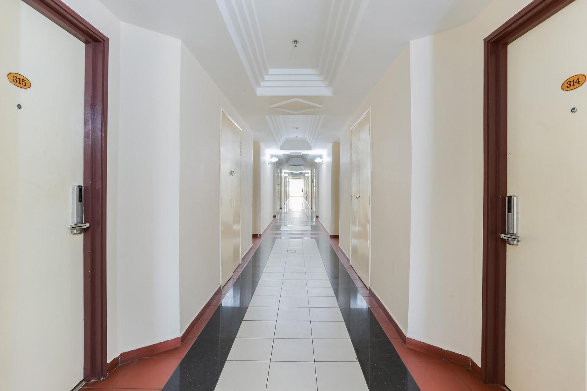 Malacca Collection O Hotel Super Cowboy מראה חיצוני תמונה