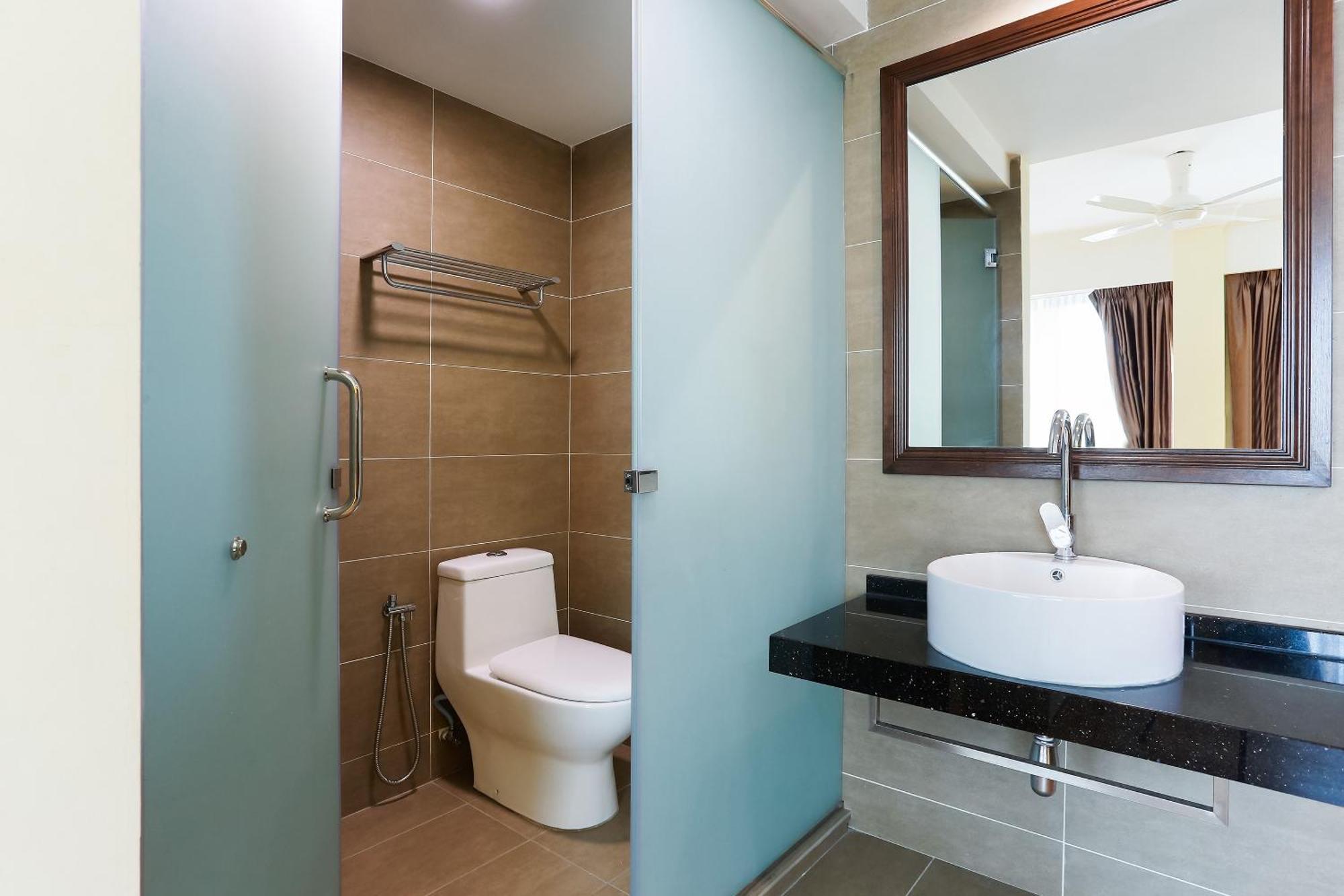 Malacca Collection O Hotel Super Cowboy מראה חיצוני תמונה