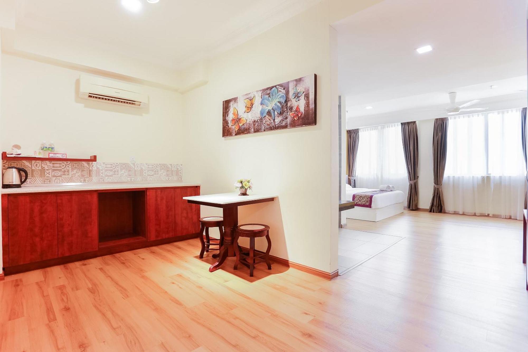 Malacca Collection O Hotel Super Cowboy מראה חיצוני תמונה
