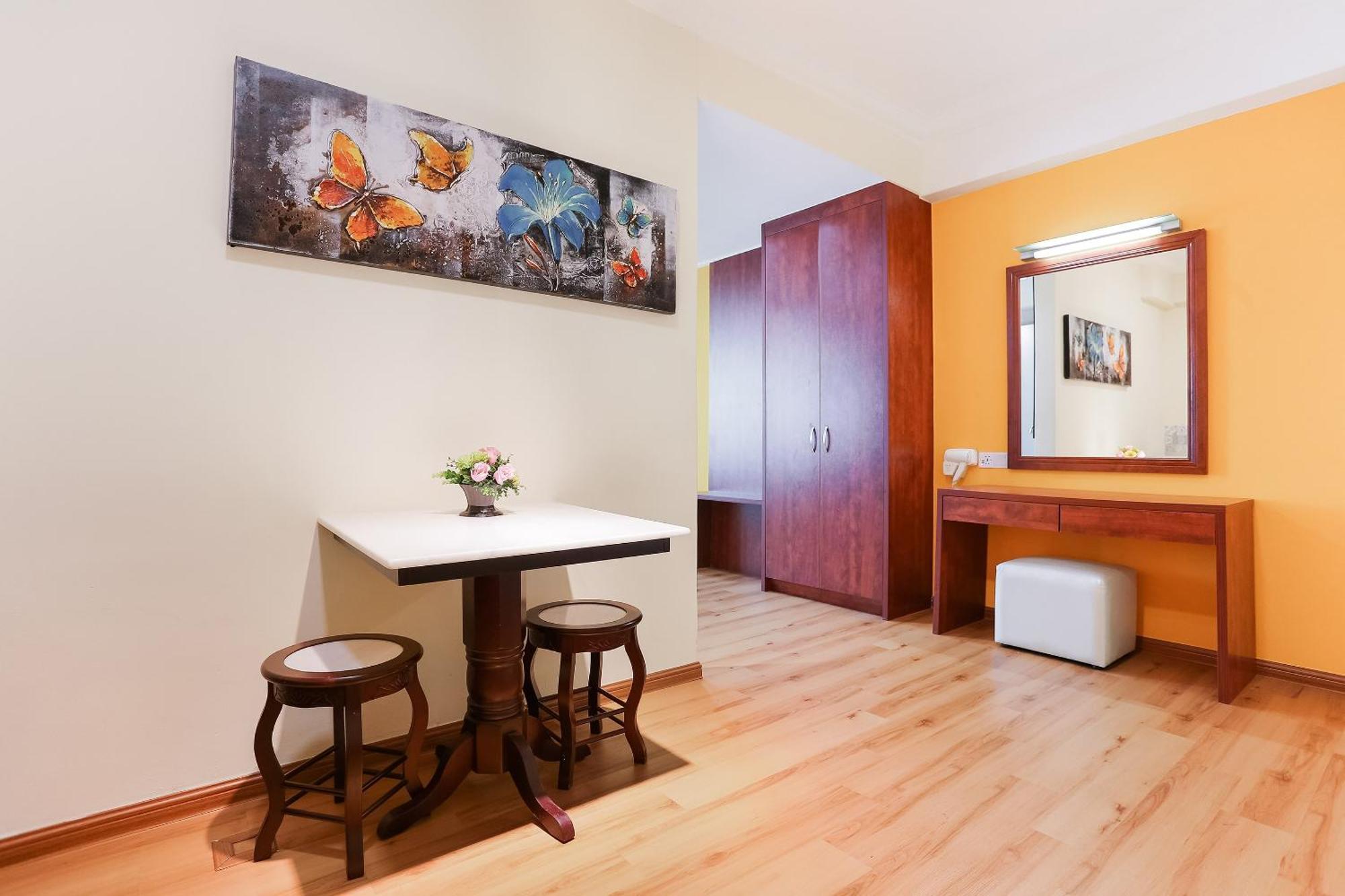 Malacca Collection O Hotel Super Cowboy מראה חיצוני תמונה
